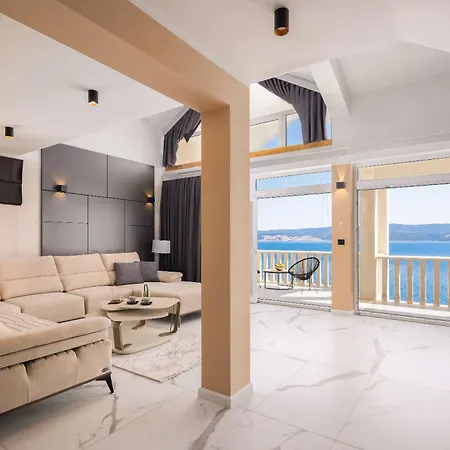 The Luxe Apartment *