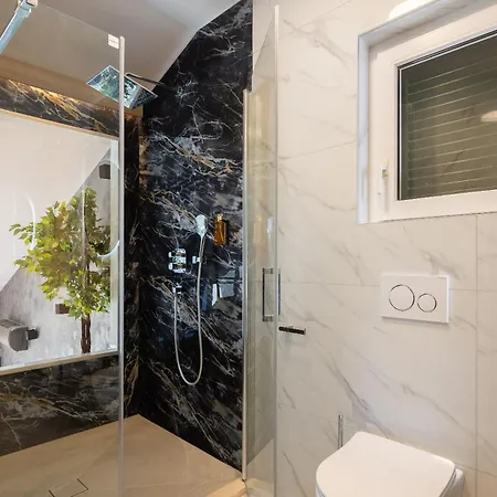 Apartment The Luxe *