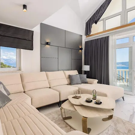 The Luxe Stanici