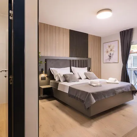 The Luxe * Stanici