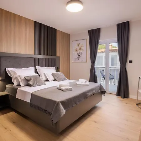 The Luxe Apartmán *